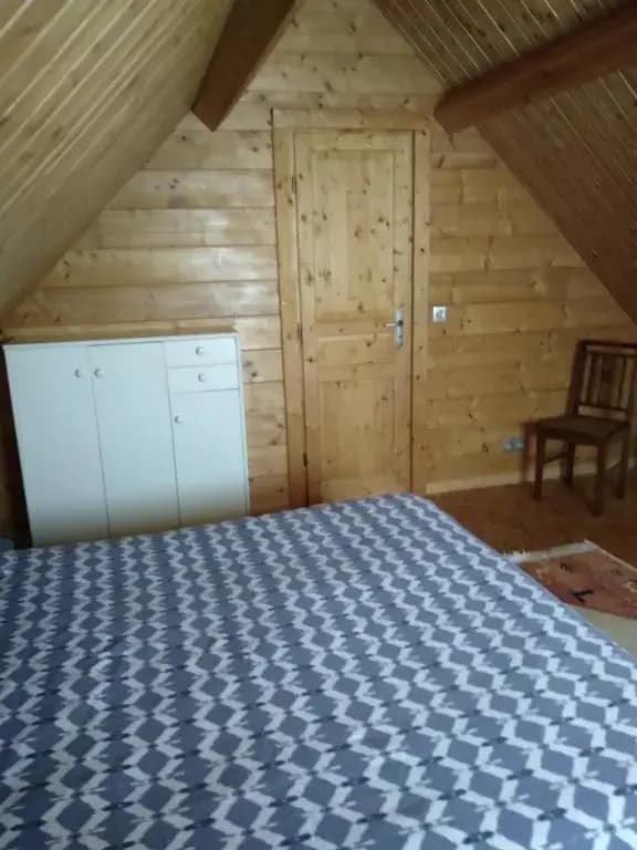 Maison écoresponsable classée 3 étoiles avec son jardin clos - Photo 3