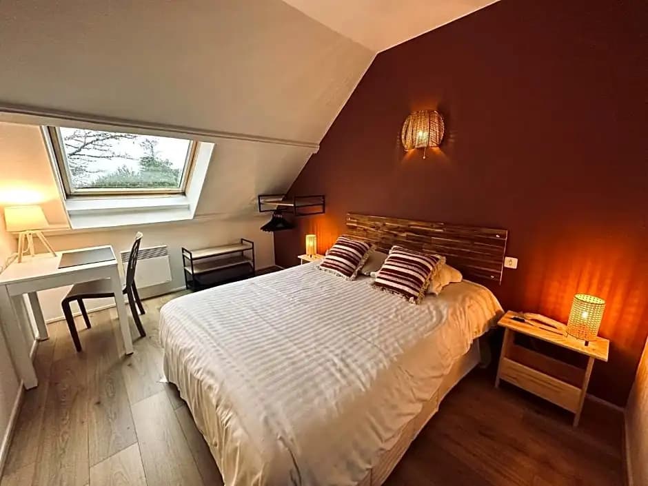 Logis Hotel La Promenade - Photo 2