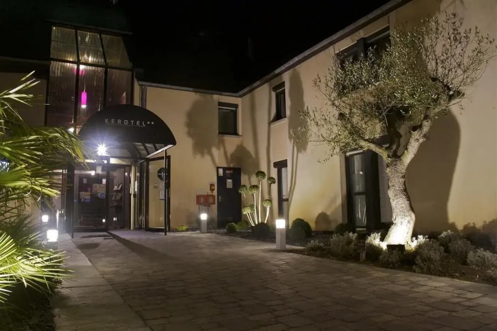 BRIT HOTEL LORIENT Le Kerotel - Photo 1
