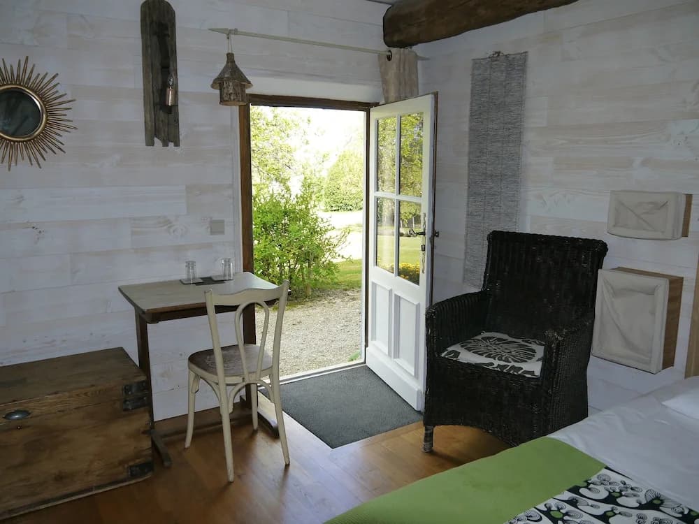 Aux Chambres des Bujours - Miniature 7