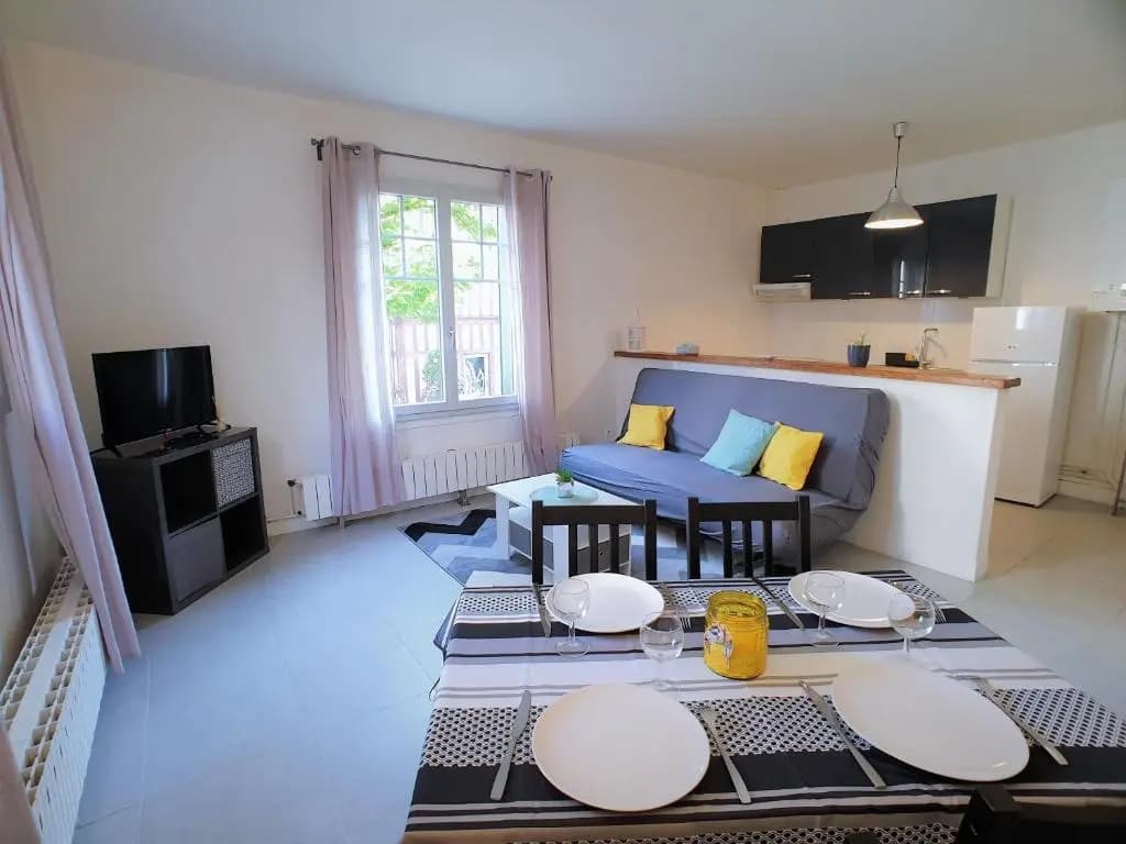 Au 36, Les Apparts Hotel Joigny - Photo 4