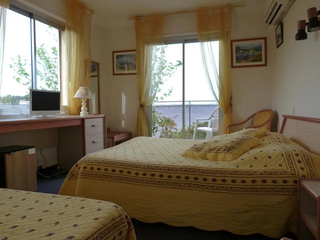 Hôtel La Caravelle - Photo 2