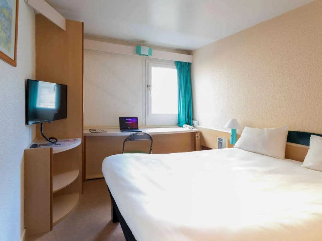 Ibis Grenoble Centre Bastille - Photo 3