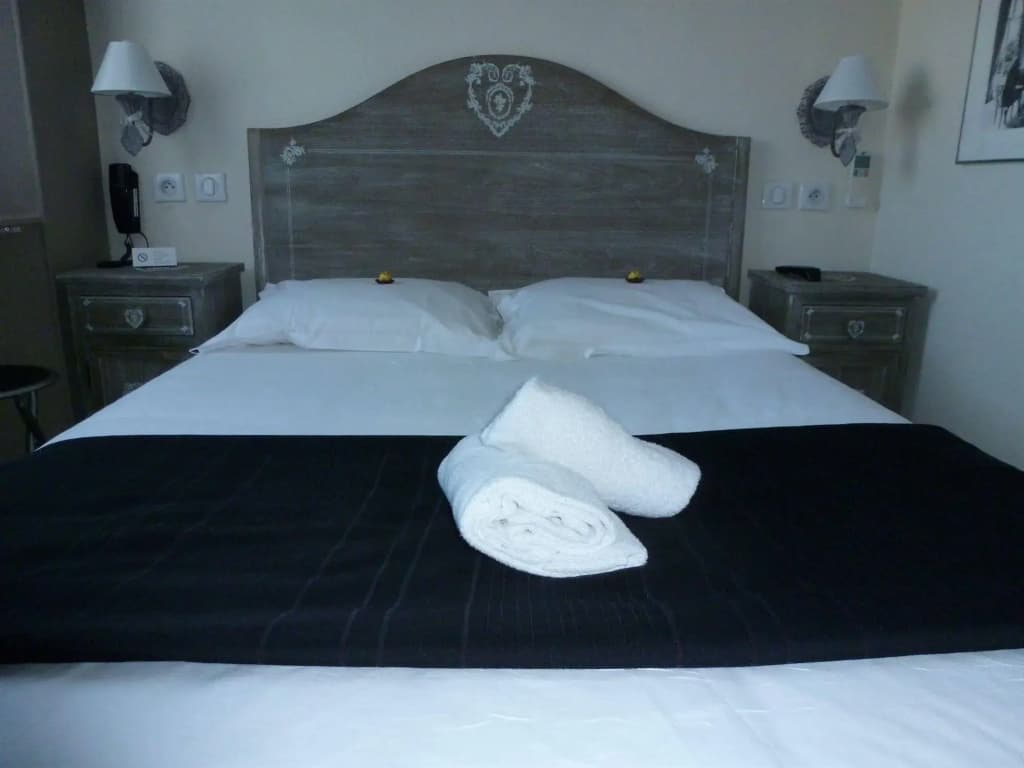 Hotel Oxford - Photo 1