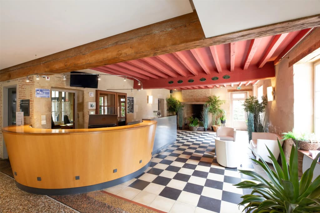 Hôtel Le Paddock - Photo 2