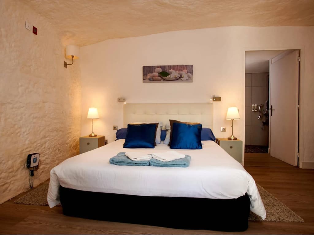 Logis Hotels Troglododo - Photo 4