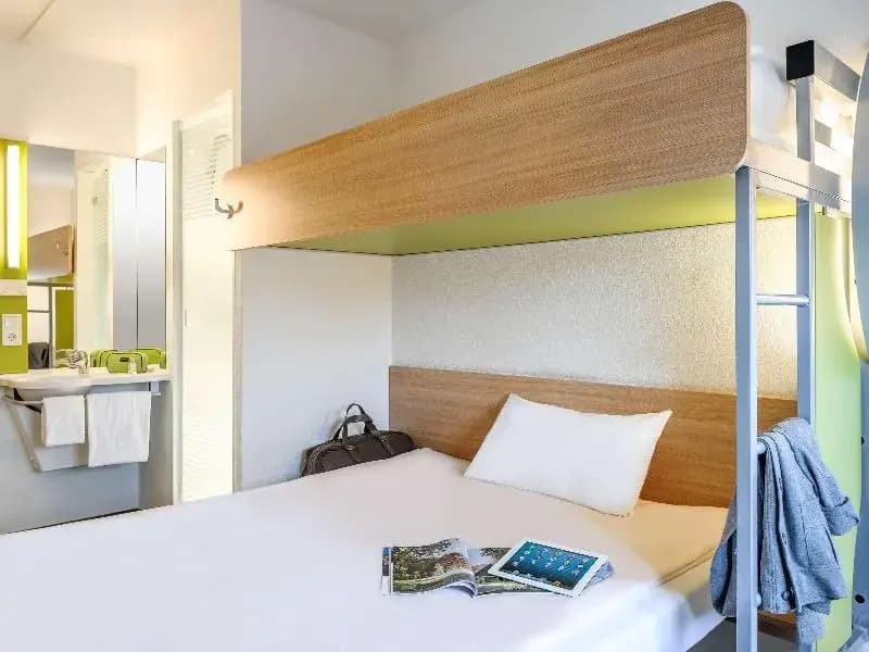 Ibis Budget Lons-Le-Saunier - Miniature 6