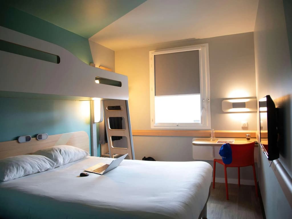 ibis budget Saint Quentin en Yvelines Velodrome - Photo 4