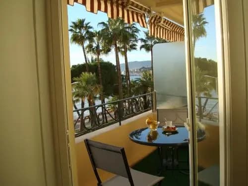 Apartment on the Croisette with sea view - Miniature 7