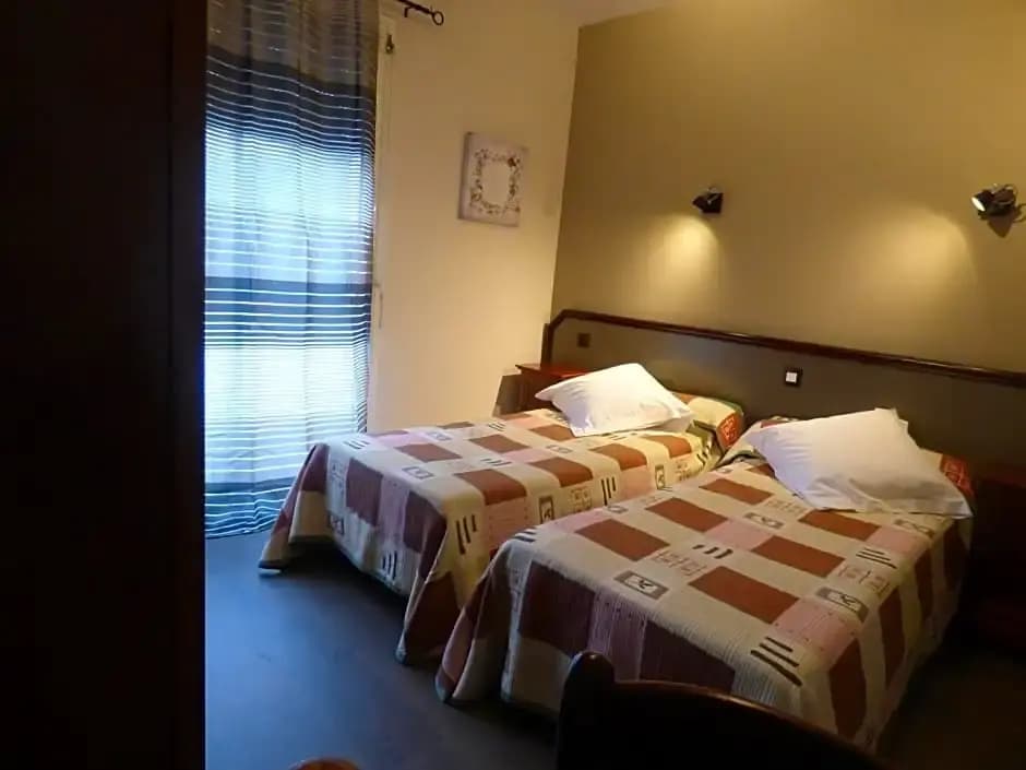 Hotel Restaurant Henry - Photo 2