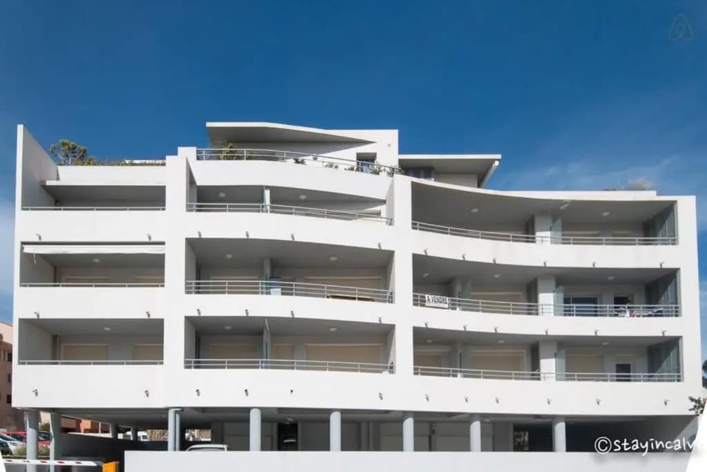 L'orangeraie Calvi centre à 300m de la plage et du port parking privé - Photo 1