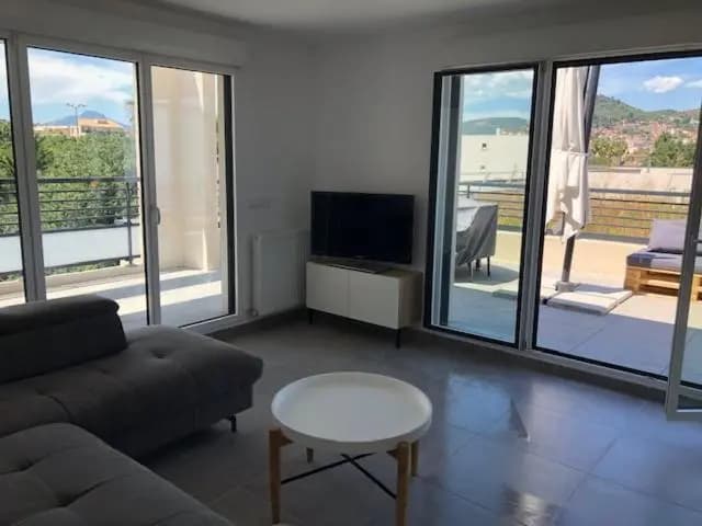 Appartement T3 neuf Sur les toits avec terrasse - Photo 2