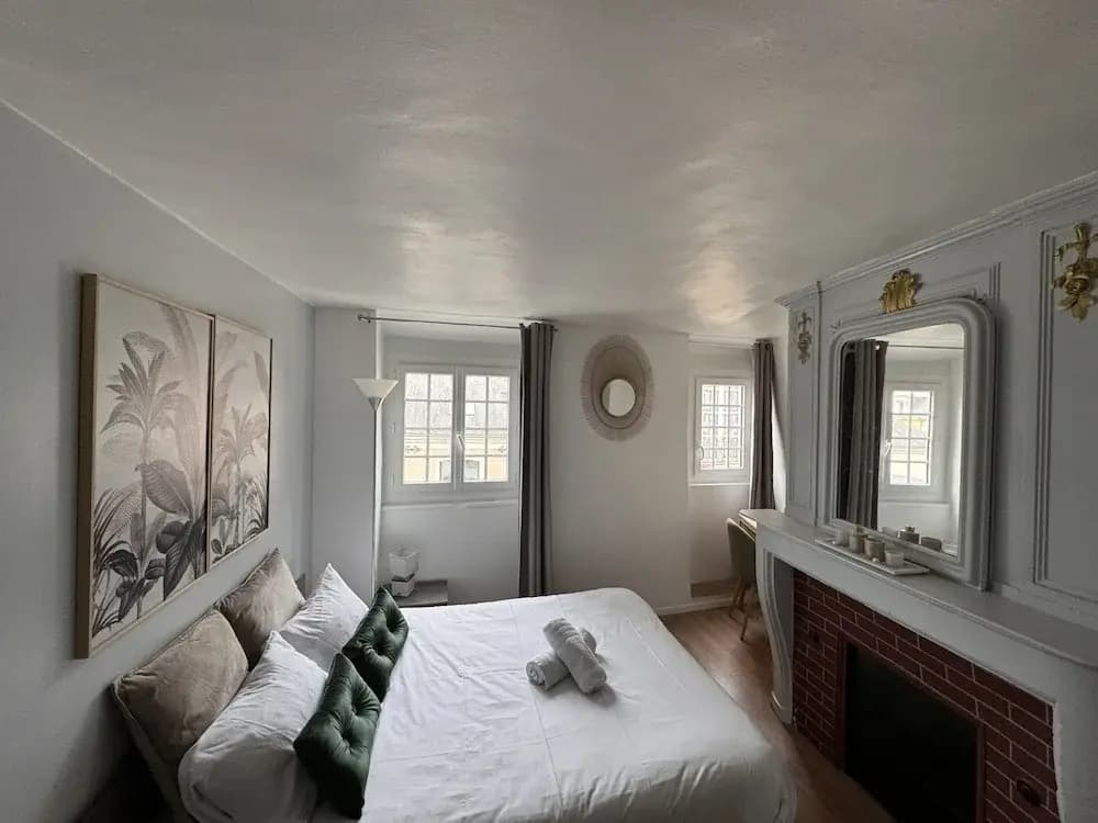 Villa in Le Mans Near Plantagenet City - Photo 3