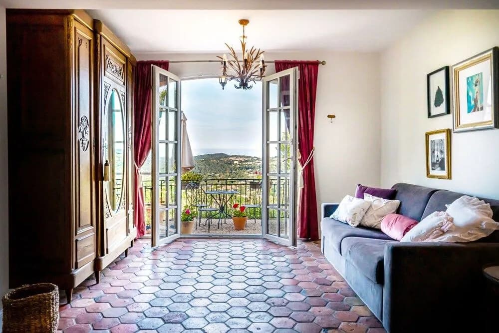 Villa Juli Guesthouse - Photo 5