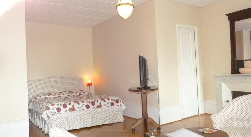 Hostellerie Le Petit Bonneval - Photo 2