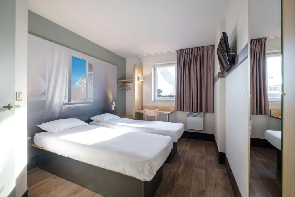 B&B HOTEL Calais Centre Saint-Pierre - Photo 4
