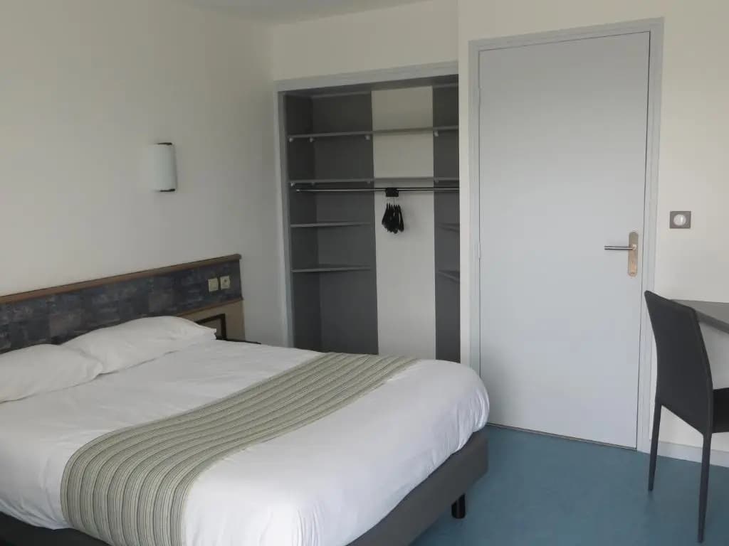 Brit Hotel Confort Dijon Sud - Photo 5