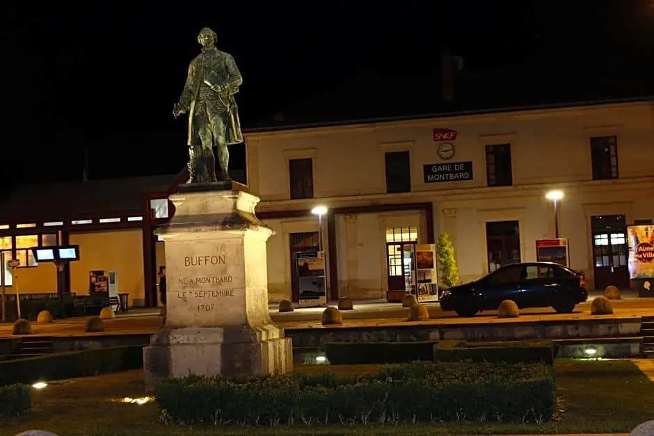 Hotel Restaurant Les Templiers - Photo 1