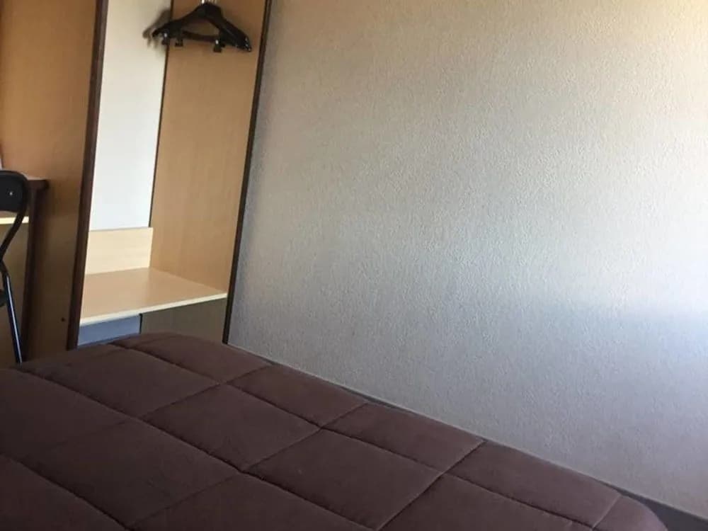 Rev'Hotel - Photo 4