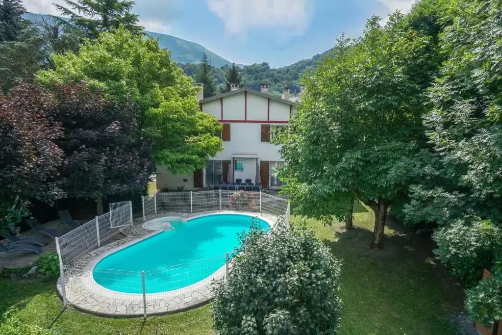 Grand Gîte Saint-Lary centre pour 15 pers. pouvant accueillir jusqu’à 17 pers. - Miniature 6