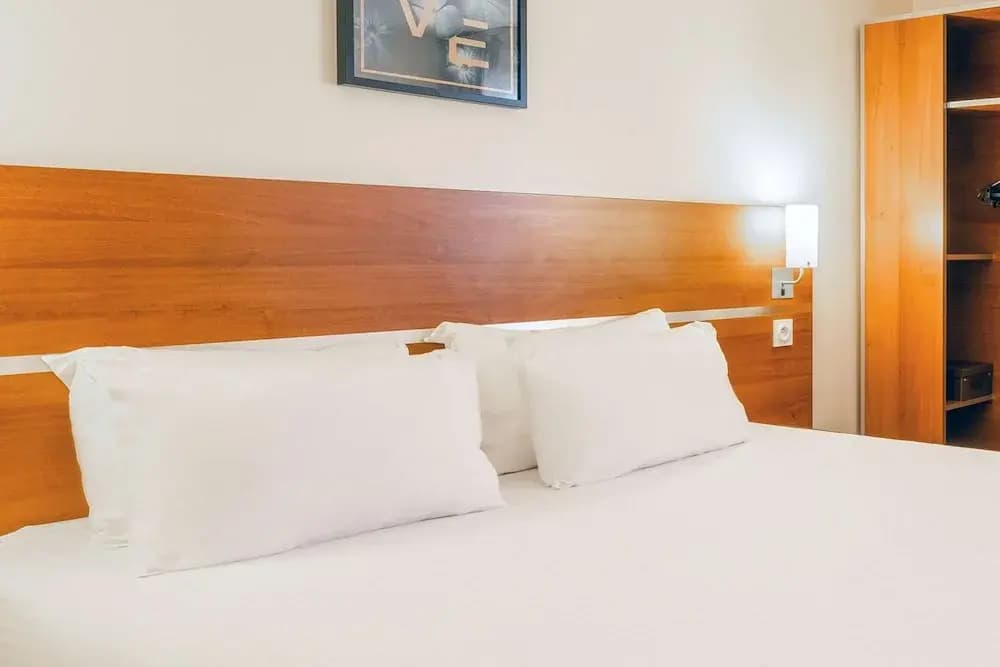 Comfort Hotel Aeroport Lyon St Exupery - Photo 4