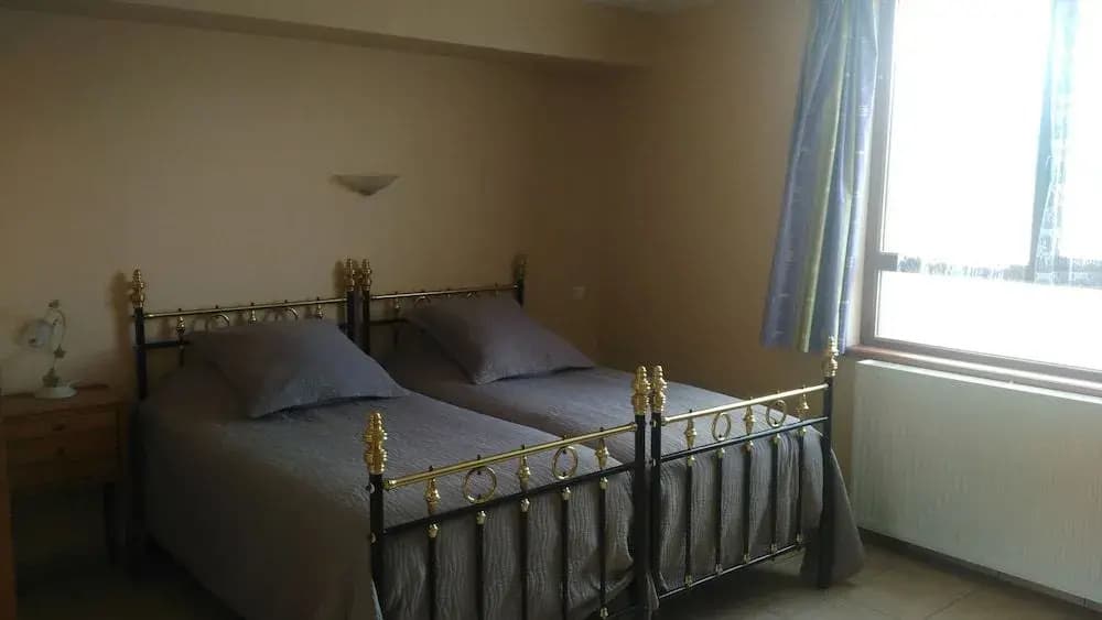 Hotel Restaurant Du Midi - Photo 3
