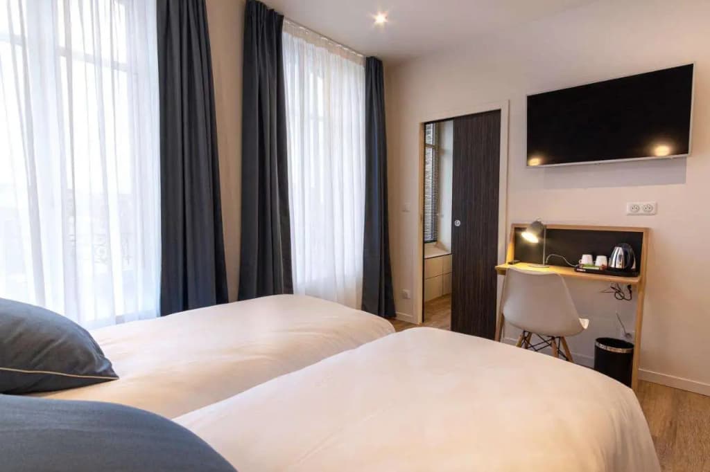 Mayrena Hotel - Photo 5