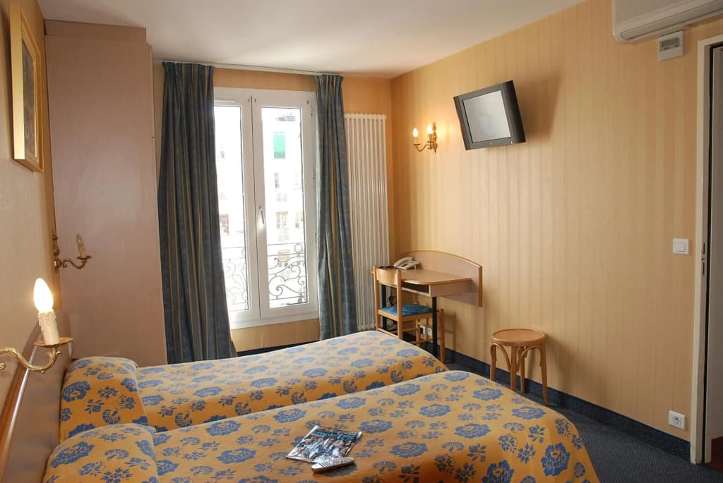 Hotel Transcontinental - Photo 5