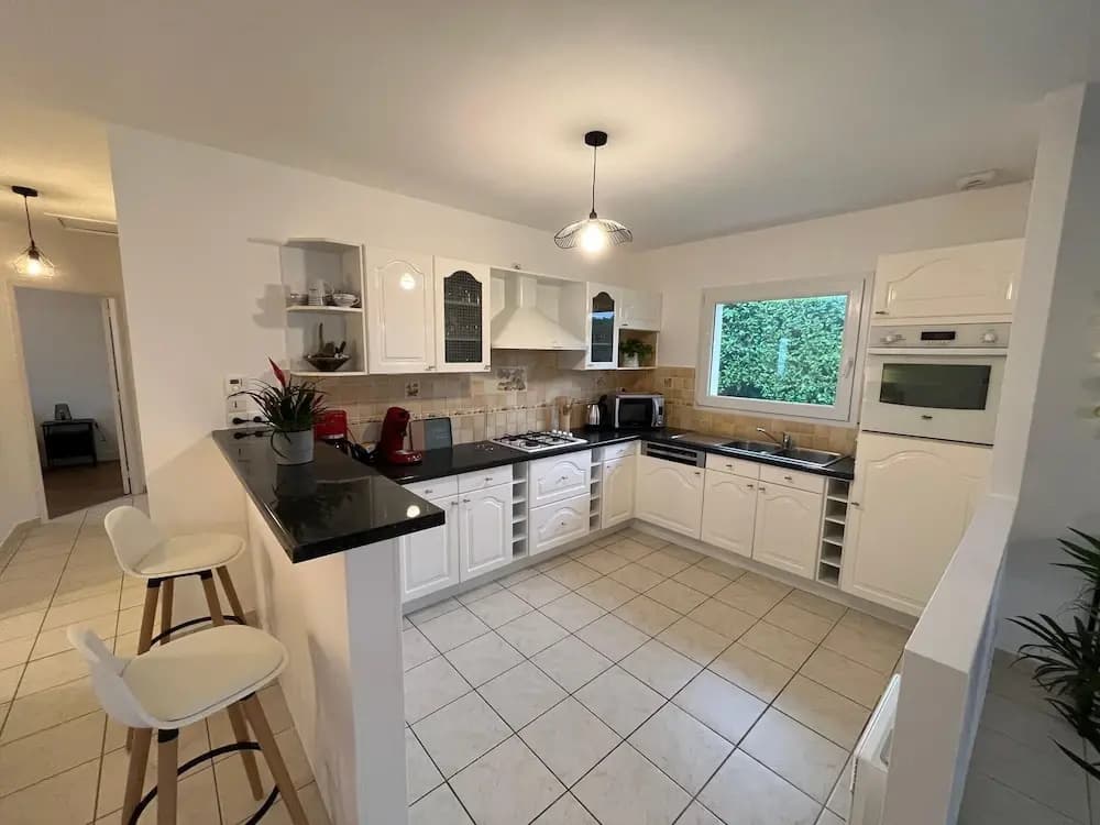 Apartment in Carantec Near Sandy Beaches - Photo 5