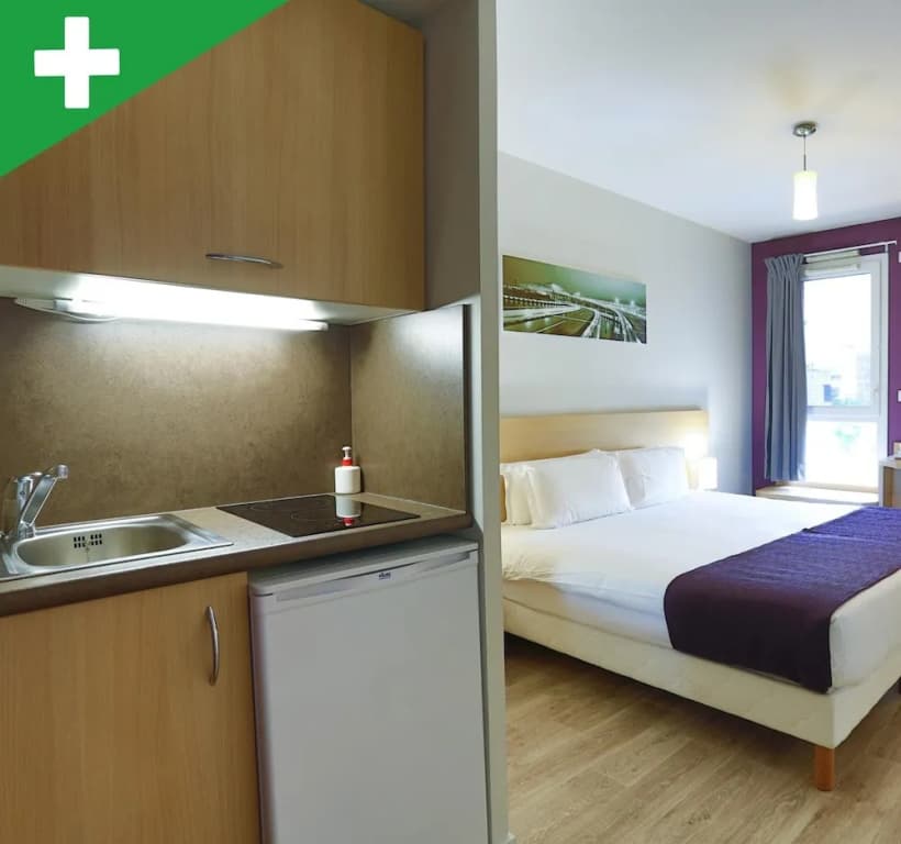 Comfort Suites Lyon Est Eurexpo - Photo 3