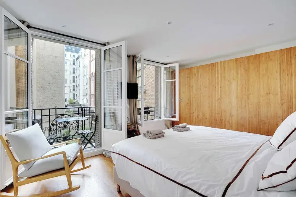 Chic 2BR Retreat for 4P- Heart of Invalides - Photo 2