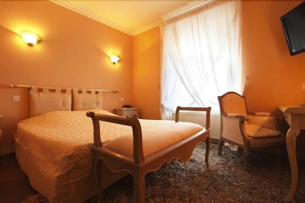 Hostellerie De La Renaissance - Photo 4