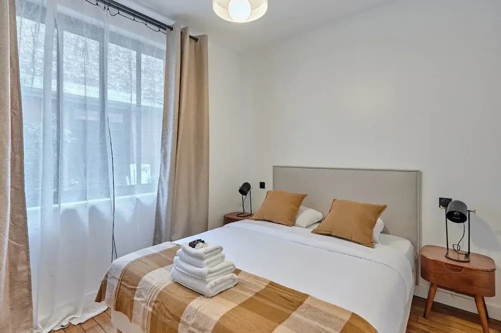Charming & Modern Apartment Center of Paris - Photo 3