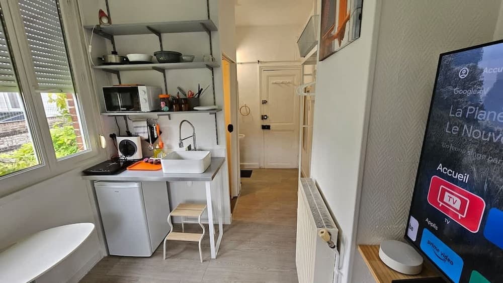 Les Glycines - Studio 9m2 Cosy et Reposant 1p - Photo 3