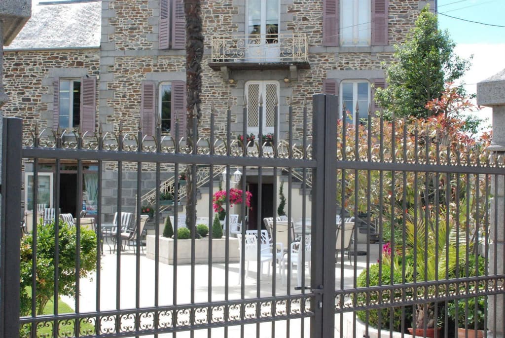 Hotel Ariane - Photo 1