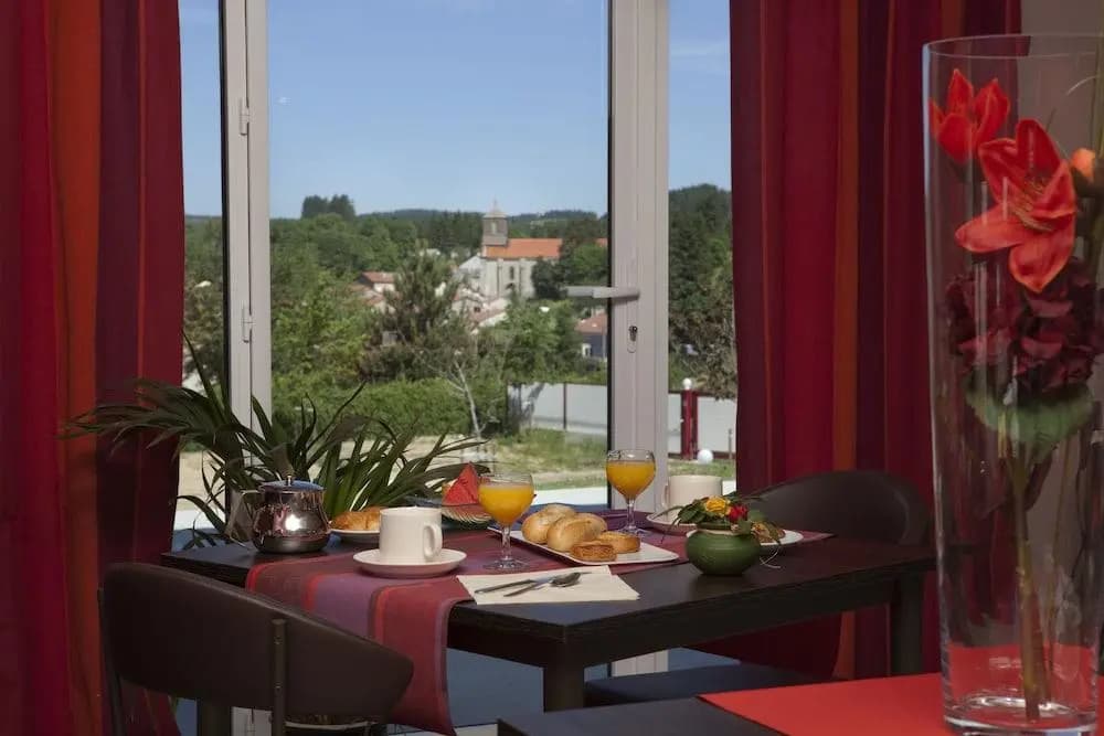 Logis Hotel Restaurant Des Sapins - Photo 4