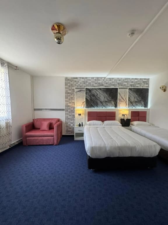 Hotel Grand Paris - Photo 3