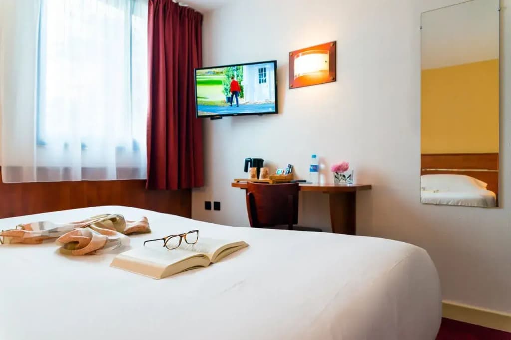 Brit Hotel Rennes St Grégoire - Le Villeneuve - Photo 3