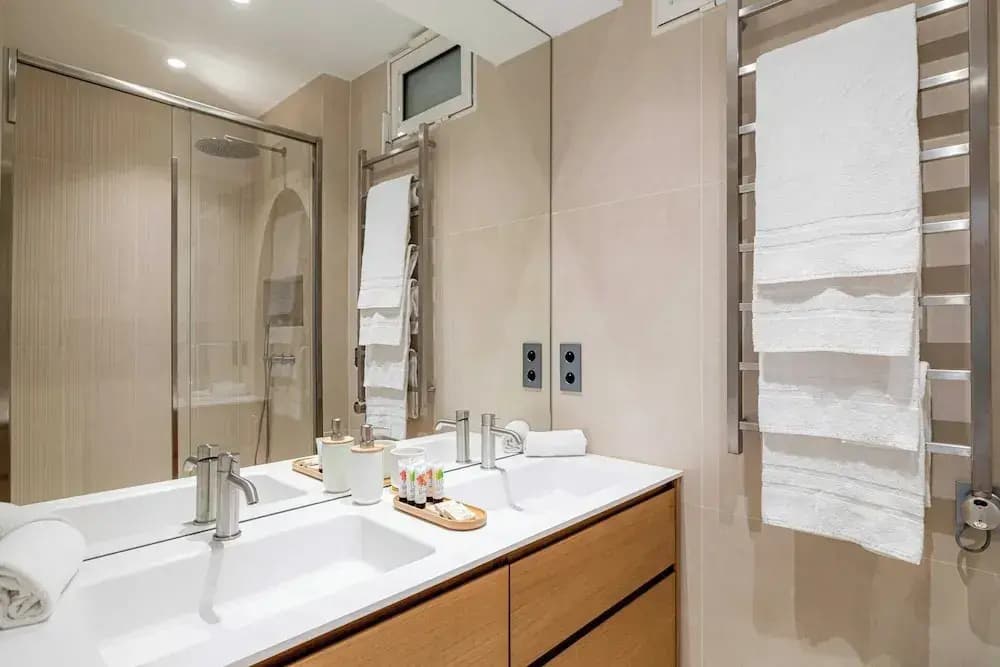 Renovated Apartment - Cannes Croisette Golden Square - Miniature 7