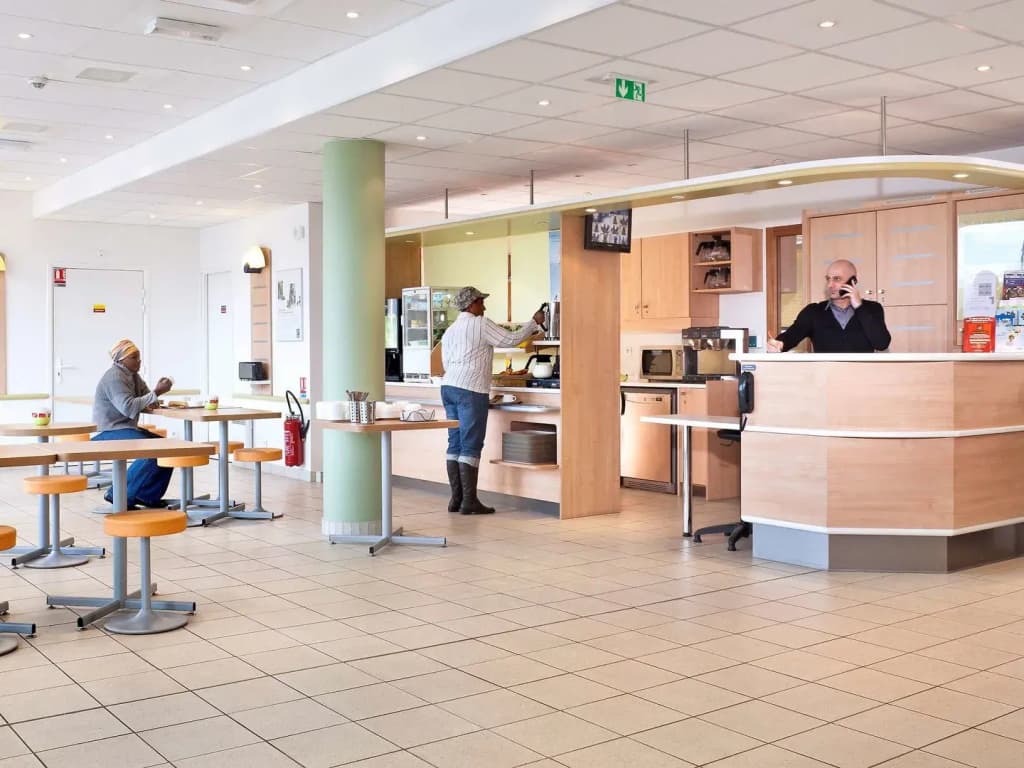 ibis budget Mantes-la-Jolie Sully - Miniature 7