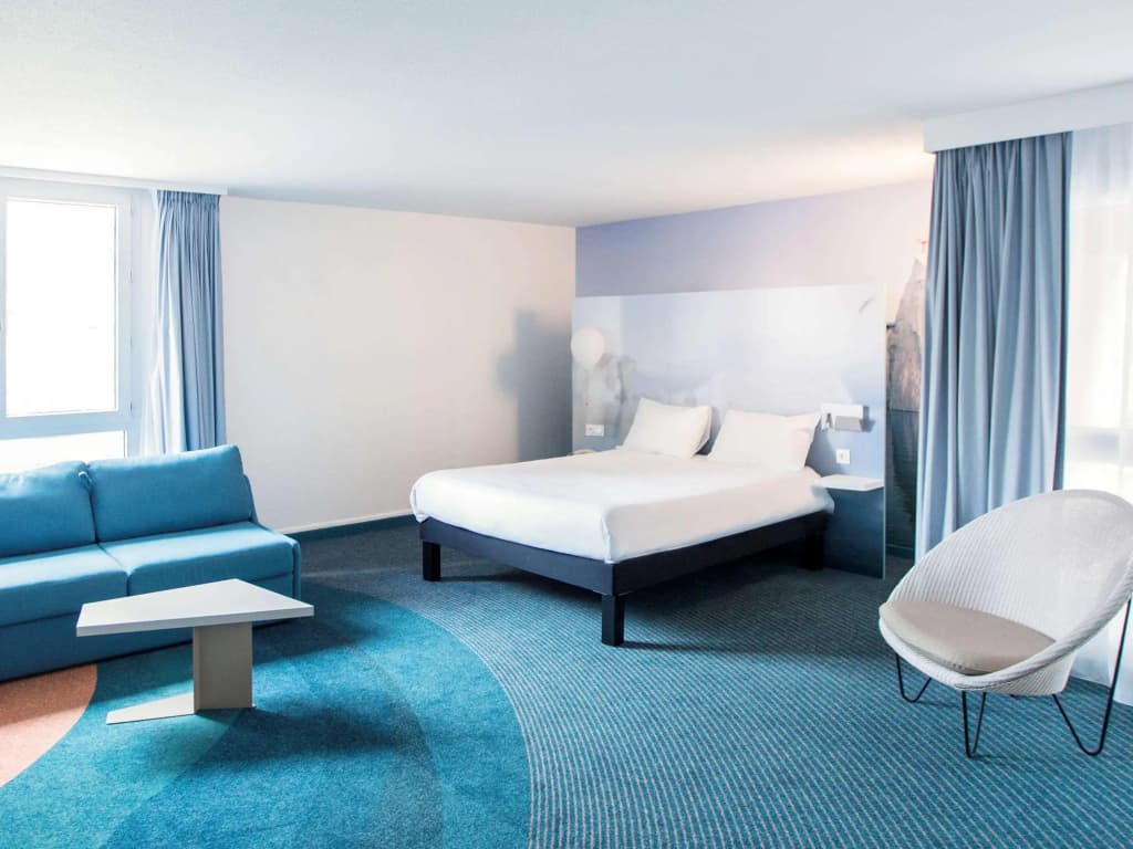 ibis Styles Toulon Centre Port - Photo 3