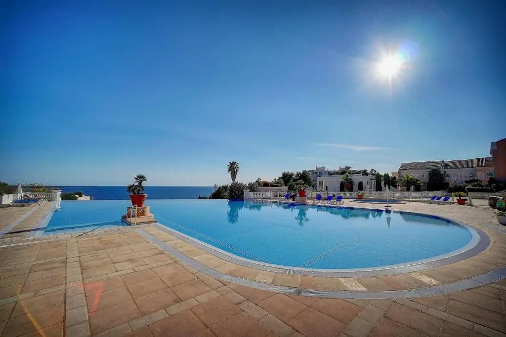 IMMOGROOM - 3 Rooms renovated - Pool - Terrace - Garden - Parking - Miniature 8