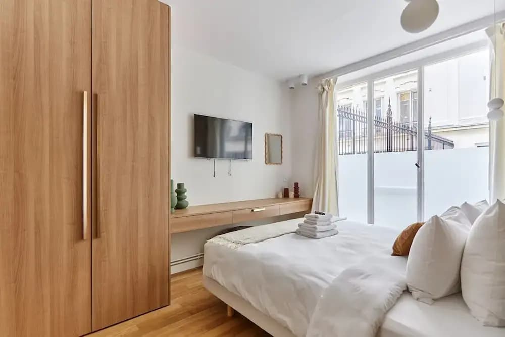 Exceptional Apartment With AC - Heart of Paris - Miniature 6