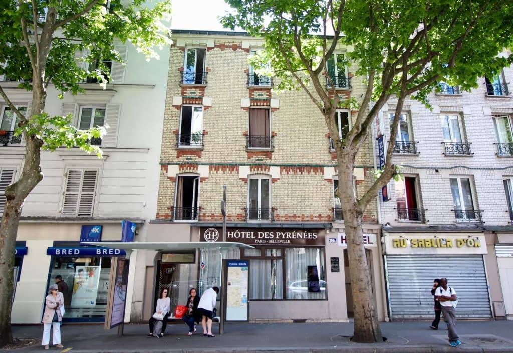 Hôtel des Pyrénées - Photo 1