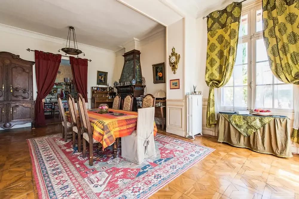Chateau Du Comte - Miniature 6