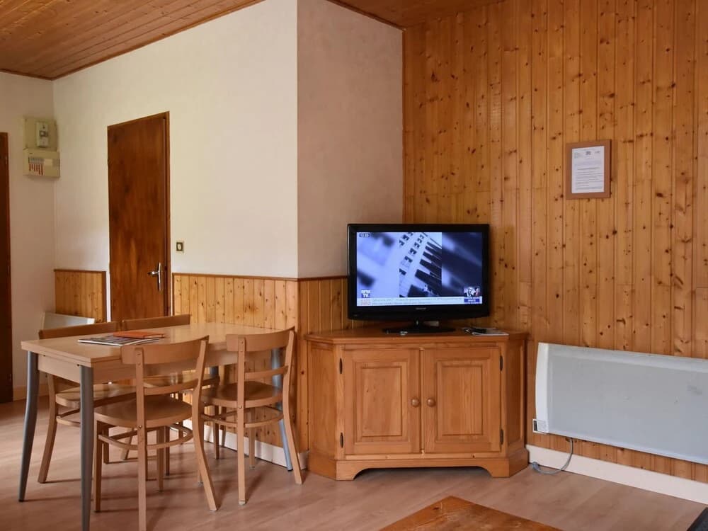 Cozy Apartment in La Bresse France near Ski Area - Photo 3