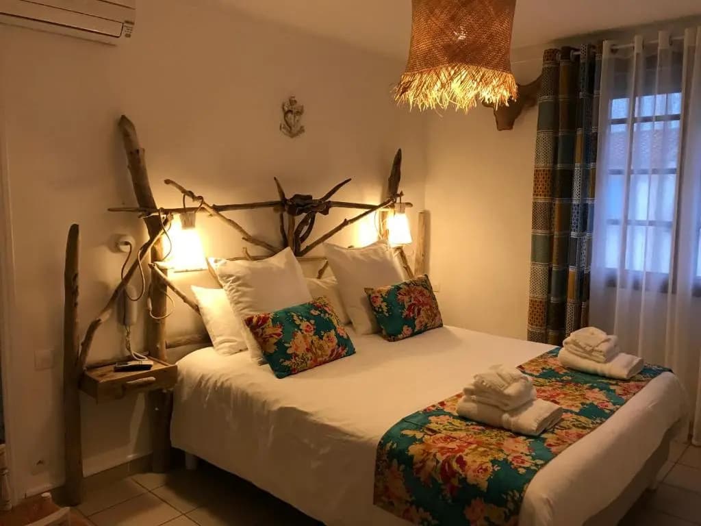 Hôtel Le Neptune en Camargue - Photo 2