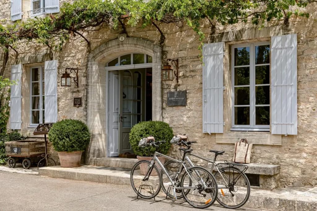 Hotel Crillon Le Brave - Photo 1