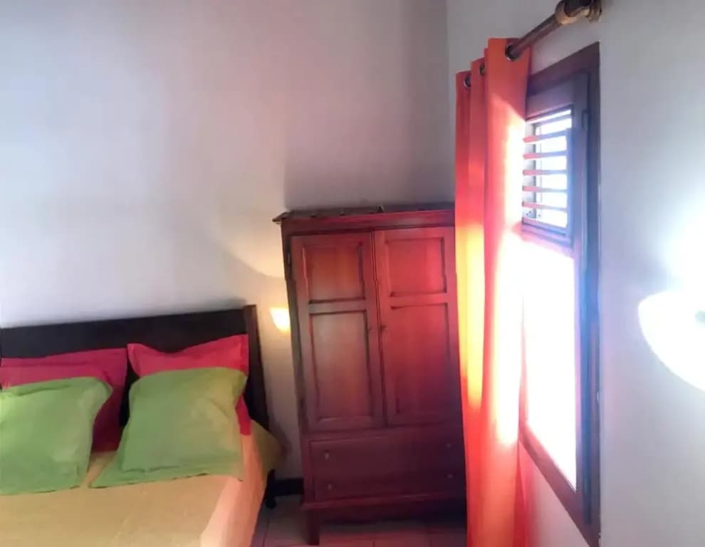 Feels1203 - T1 Duplex - Photo 3