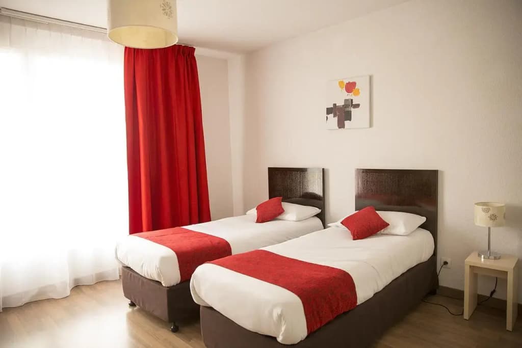 Alezan Hotel - Photo 3
